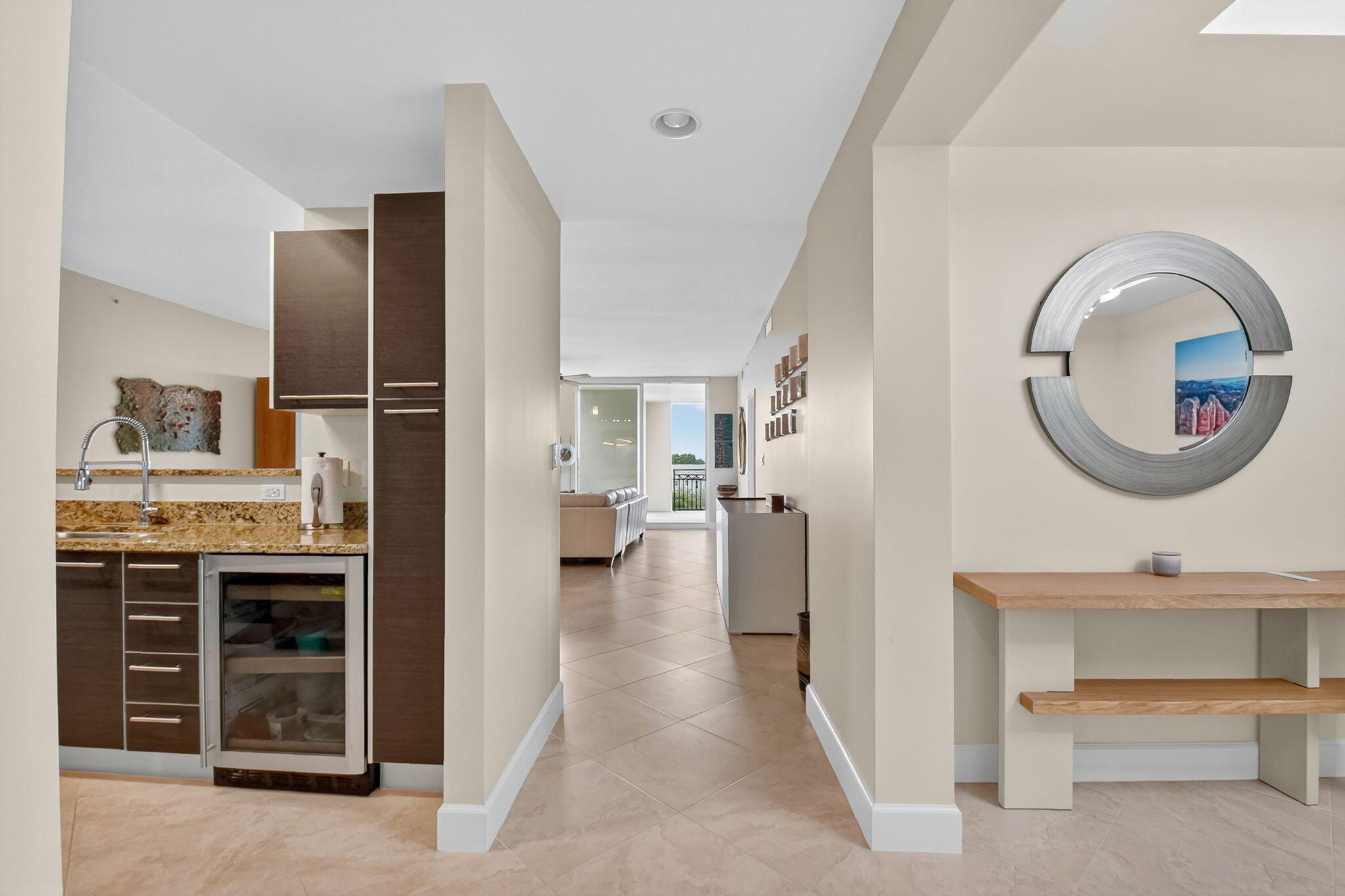 CITYPLACE SOUTH TOWER CON - Residential
