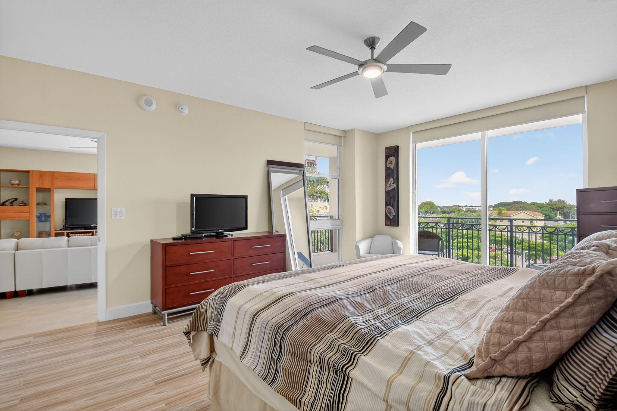 CITYPLACE SOUTH TOWER CON - Residential