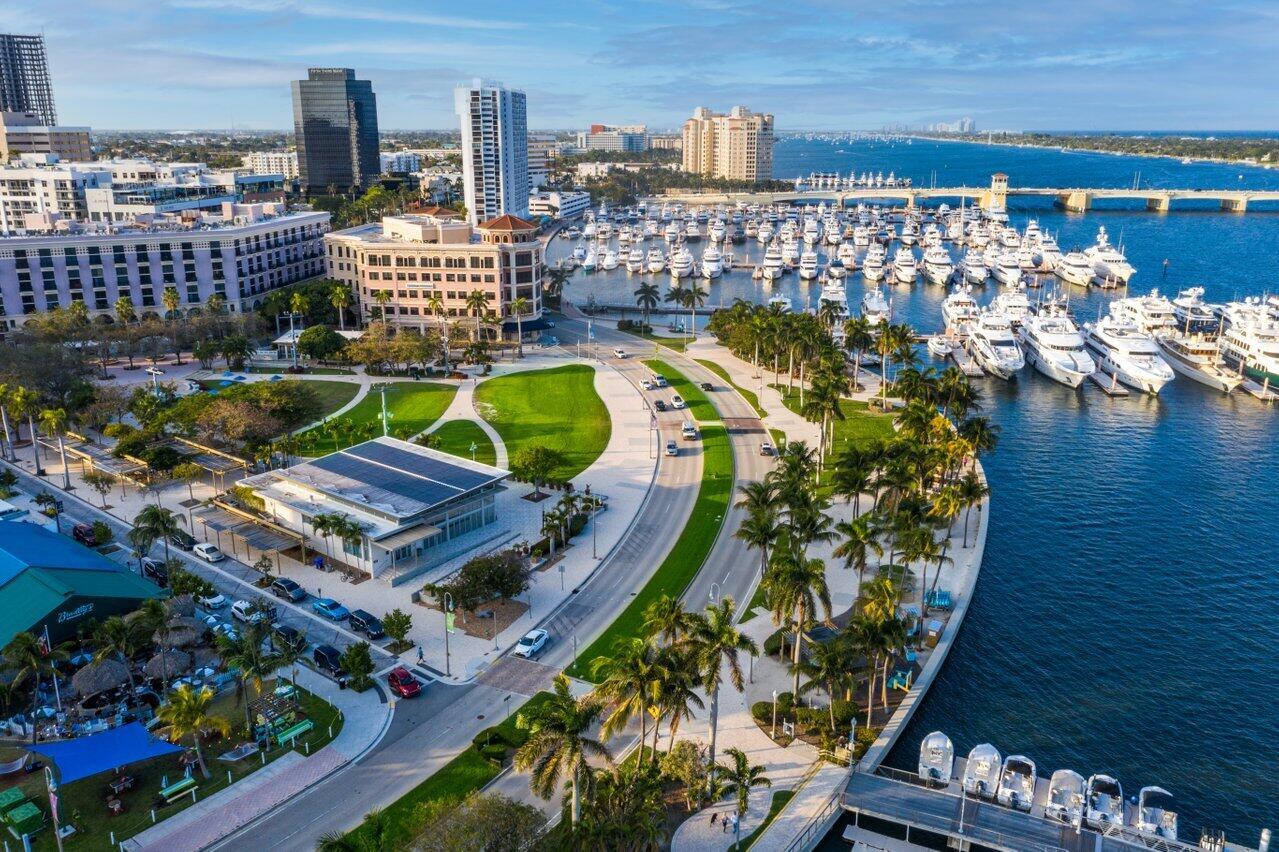 CITYPLACE SOUTH TOWER CON - Residential