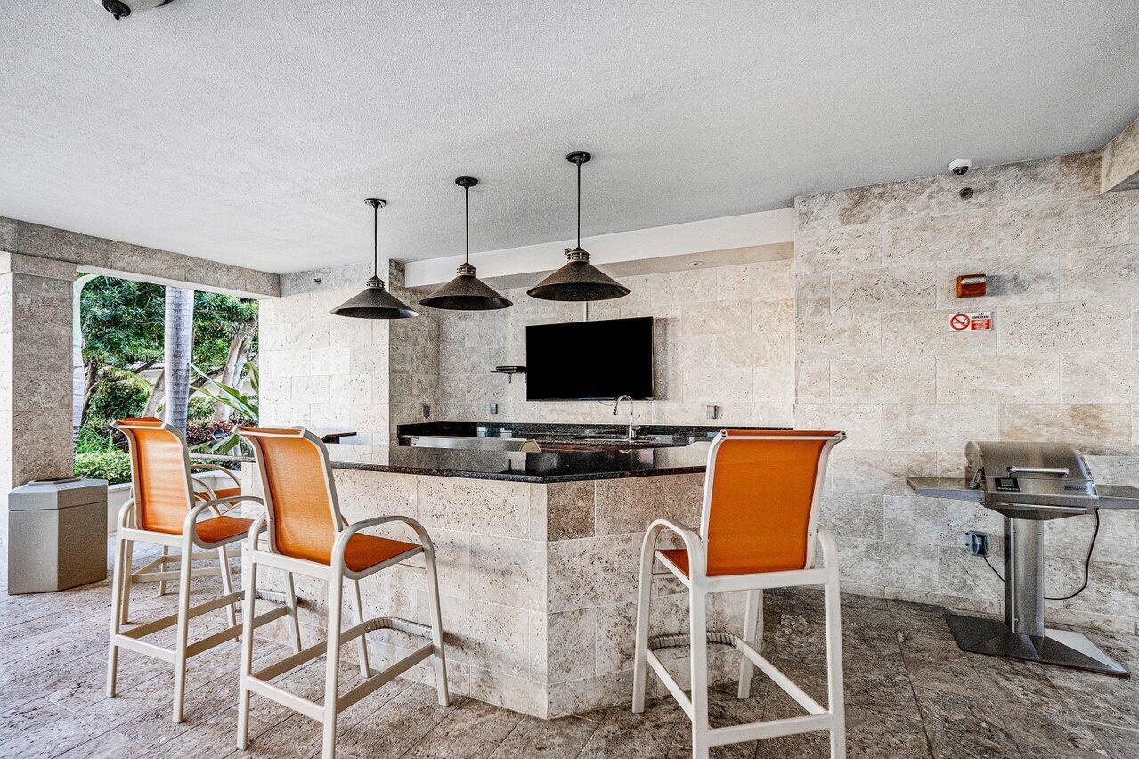 CITYPLACE SOUTH TOWER CON - Residential