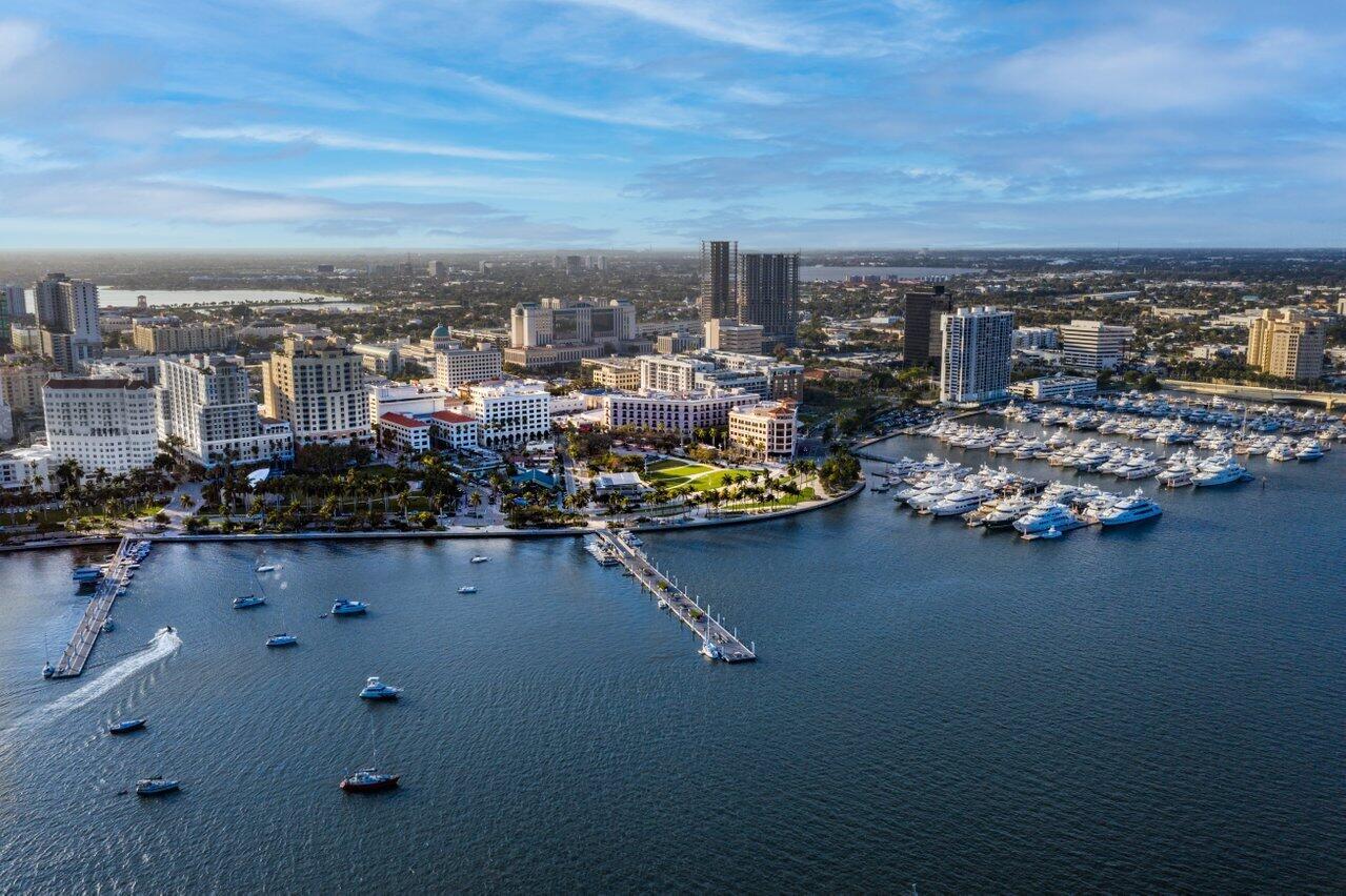 CITYPLACE SOUTH TOWER CON - Residential