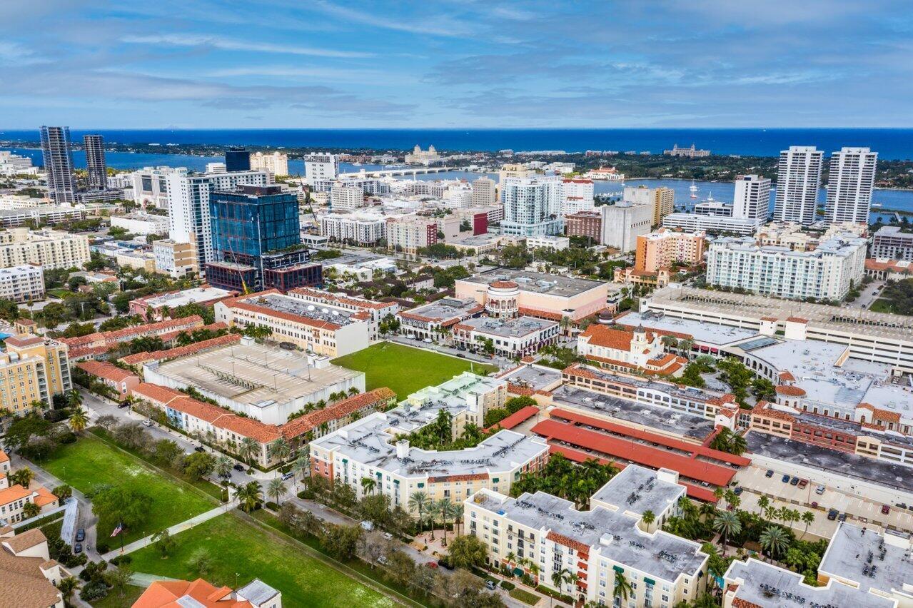 CITYPLACE SOUTH TOWER CON - Residential