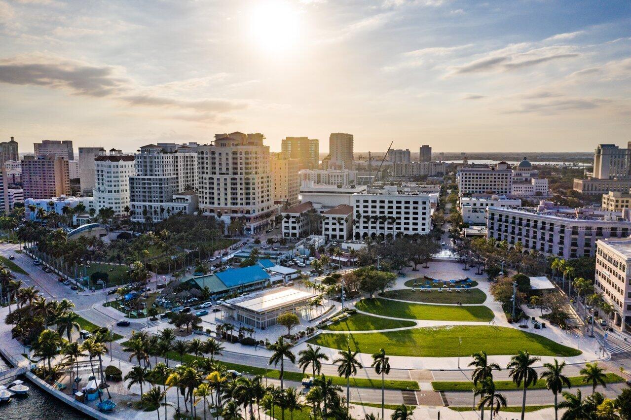 CITYPLACE SOUTH TOWER CON - Residential