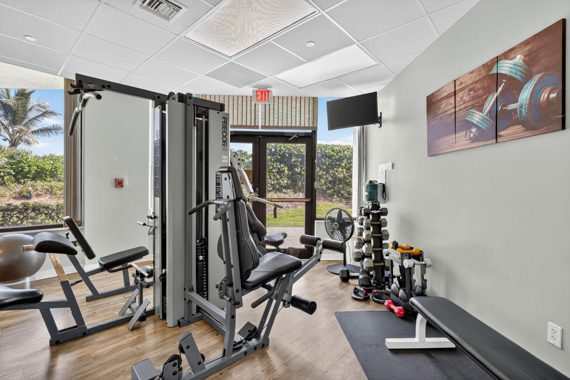 ISLAND DUNES OCEANSIDE CONDOMINIUM I - Residential