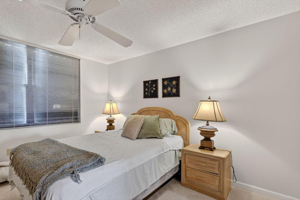 ISLAND DUNES OCEANSIDE CONDOMINIUM I - Residential