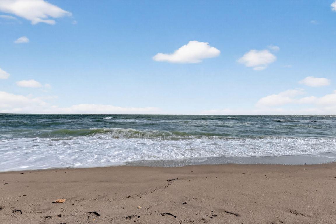 ISLAND DUNES OCEANSIDE CONDOMINIUM I - Residential