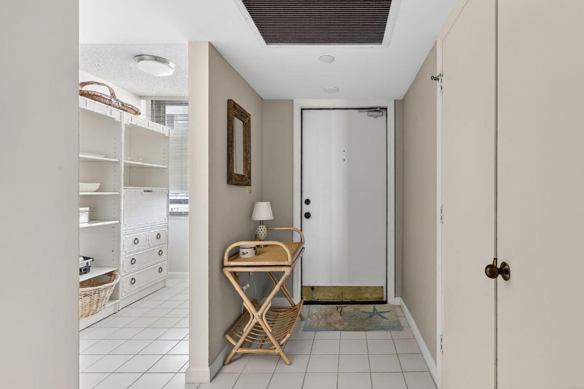 ISLAND DUNES OCEANSIDE CONDOMINIUM I - Residential