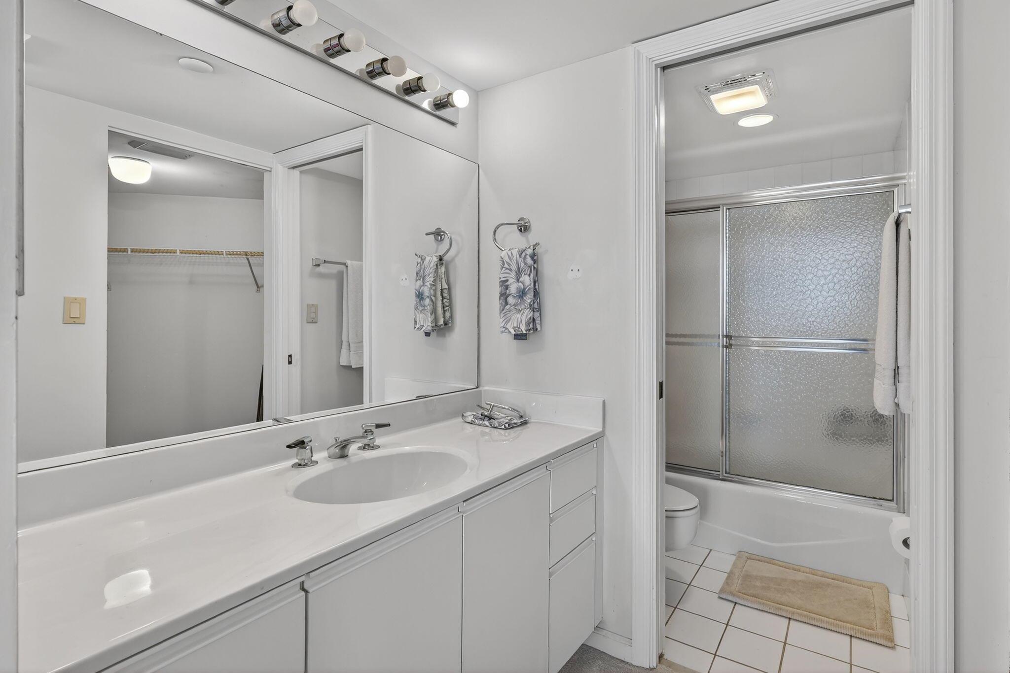 ISLAND DUNES OCEANSIDE CO - Residential