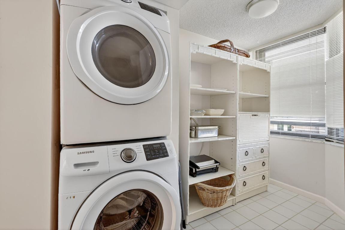 ISLAND DUNES OCEANSIDE CONDOMINIUM I - Residential