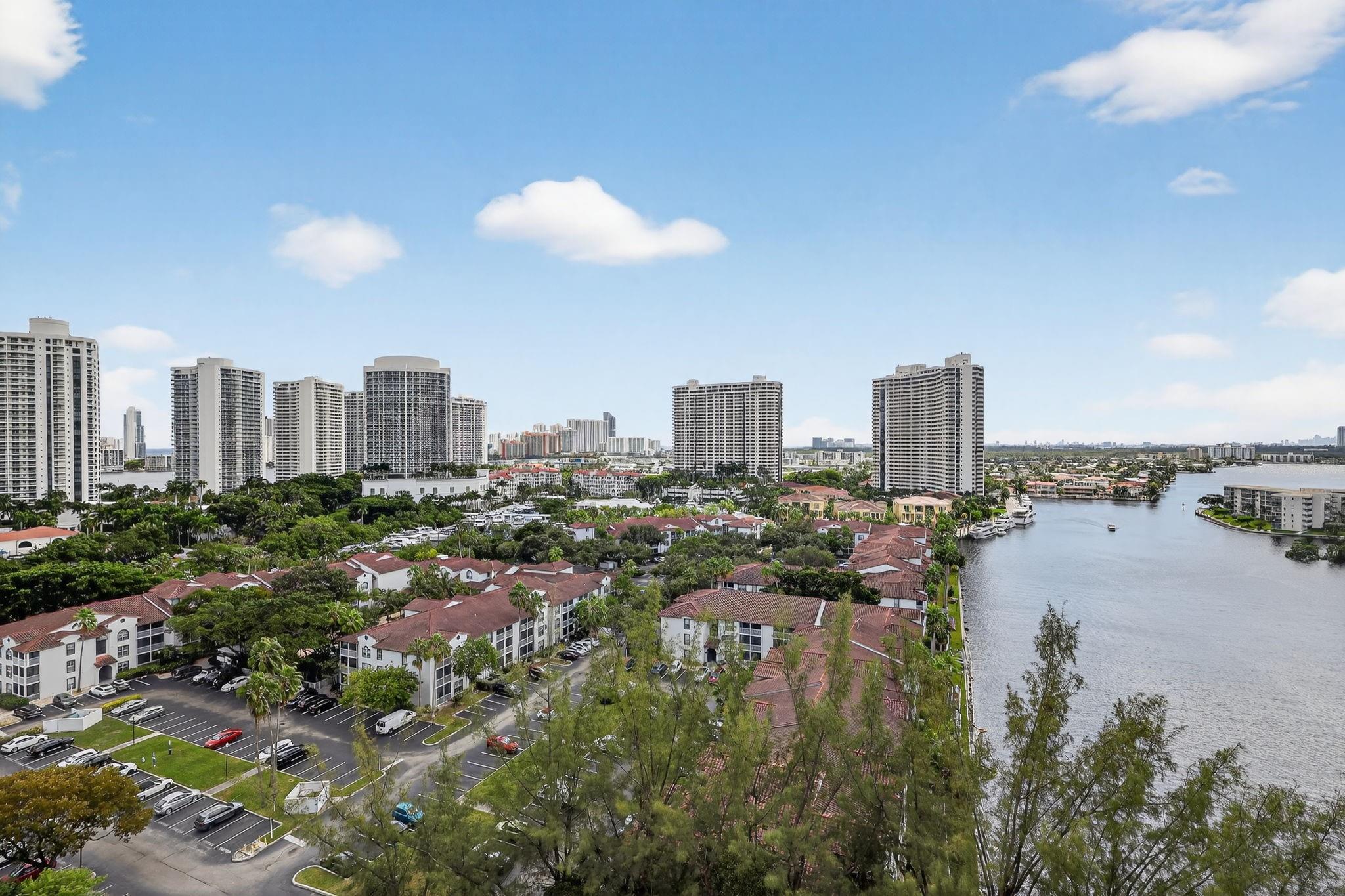 Biscayne Cove - Residential