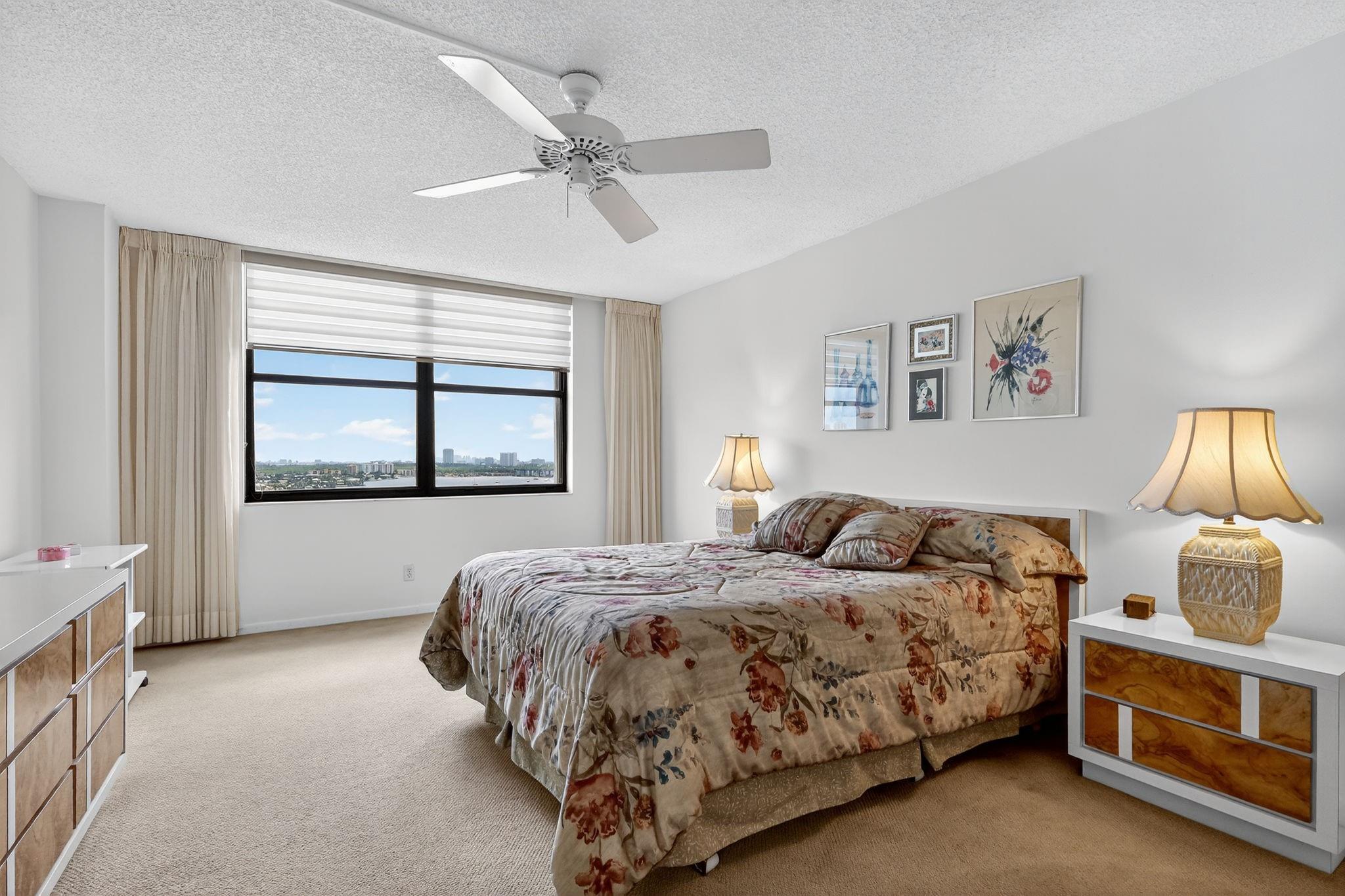 Biscayne Cove - Residential