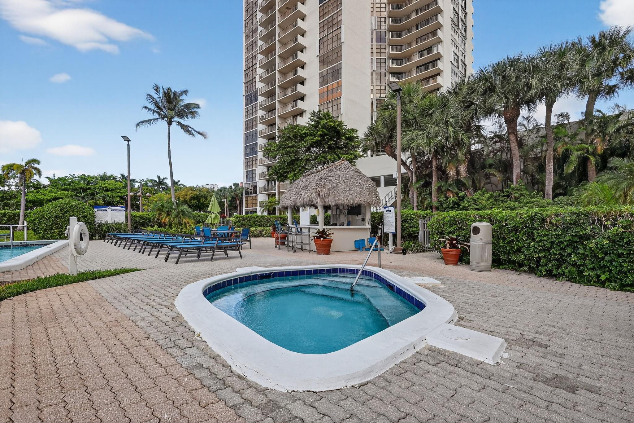 Biscayne Cove - Residential