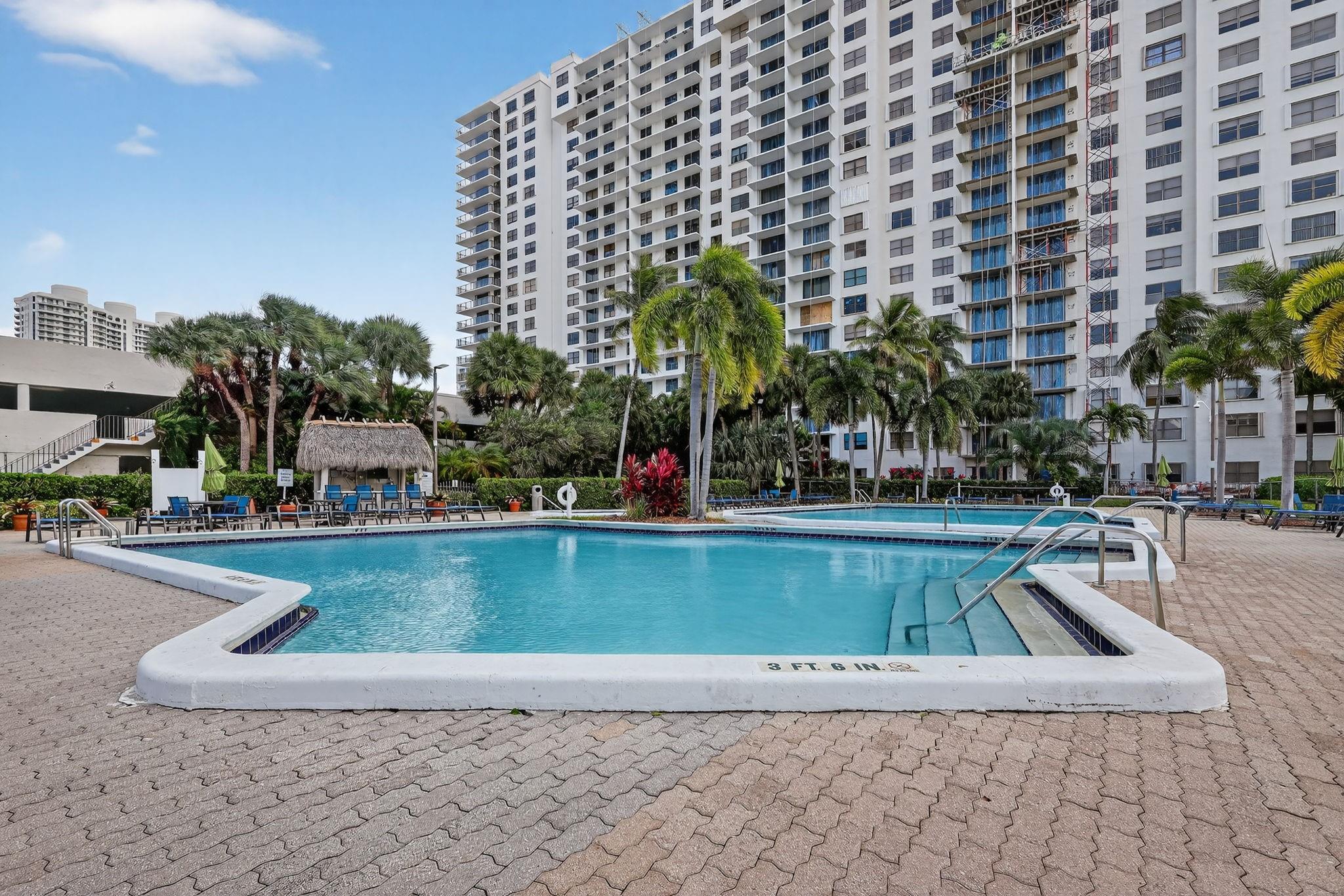 Biscayne Cove - Residential