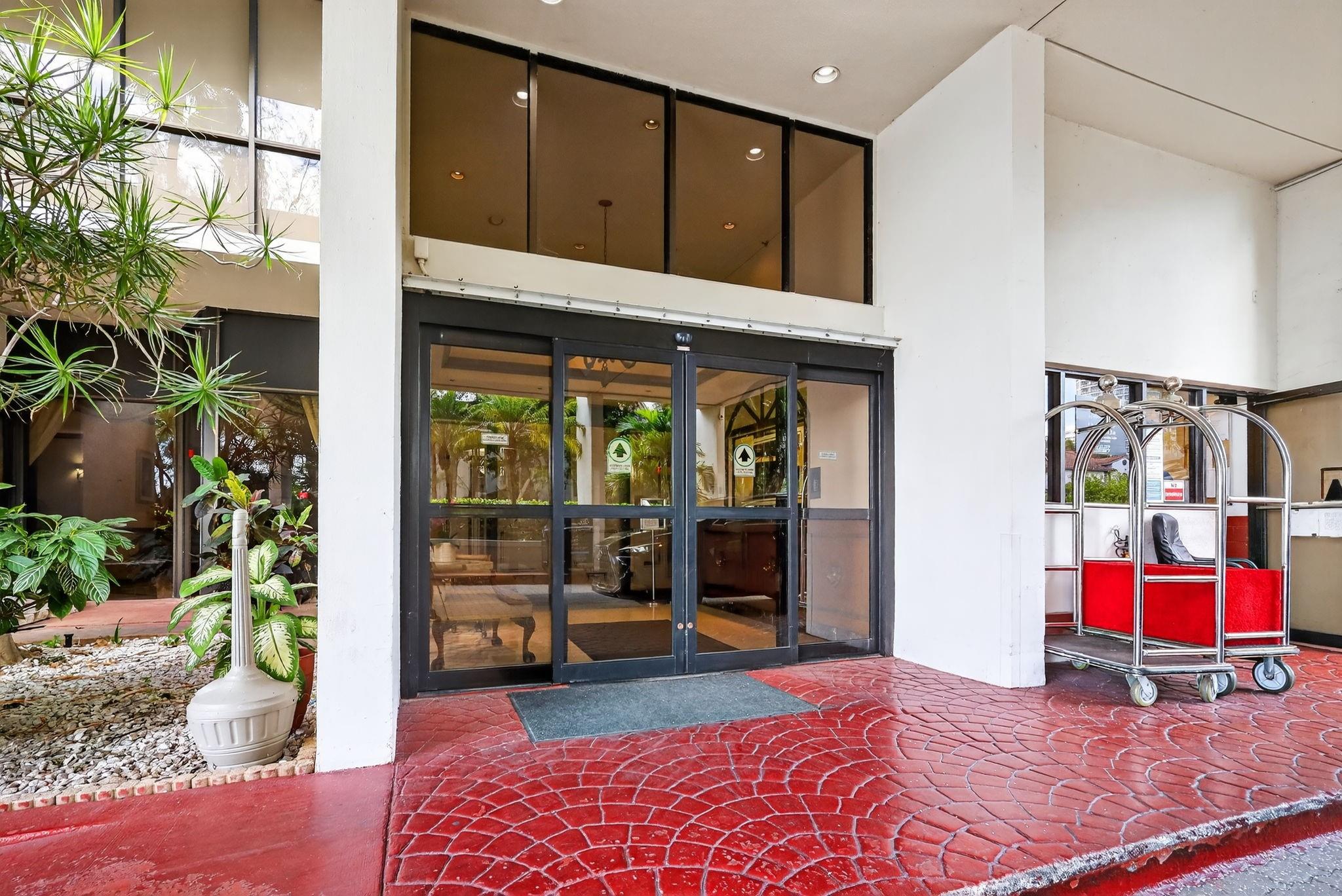 Biscayne Cove - Residential