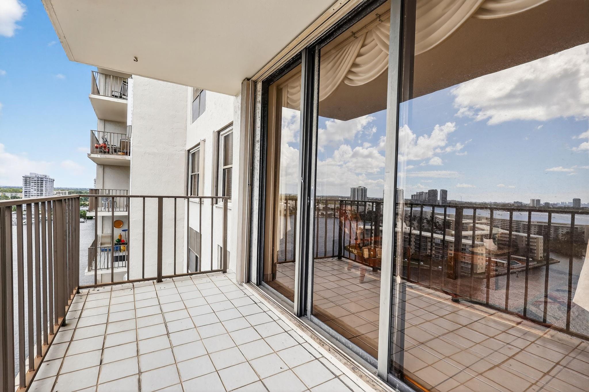 Biscayne Cove - Residential