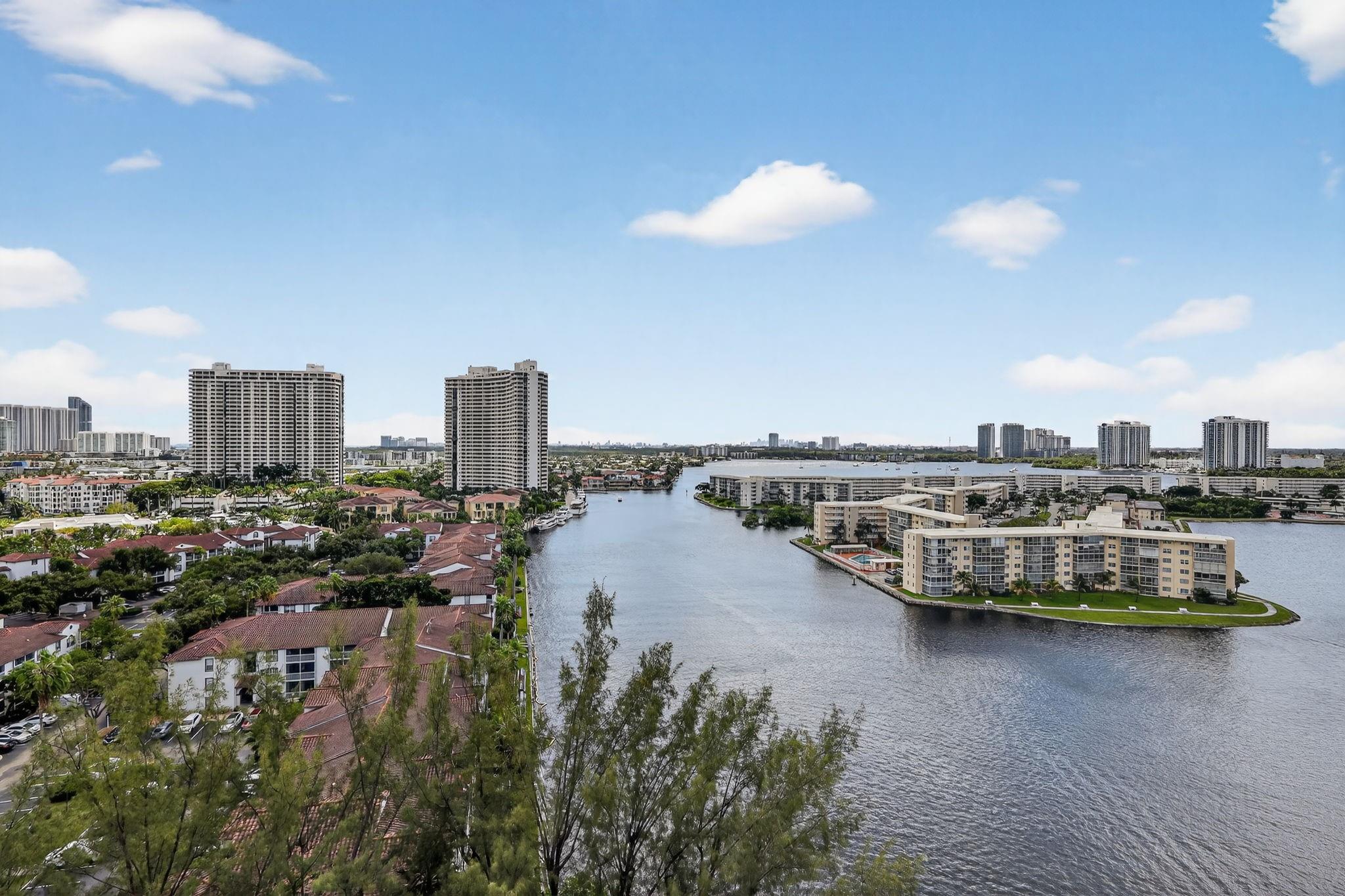 Biscayne Cove - Residential