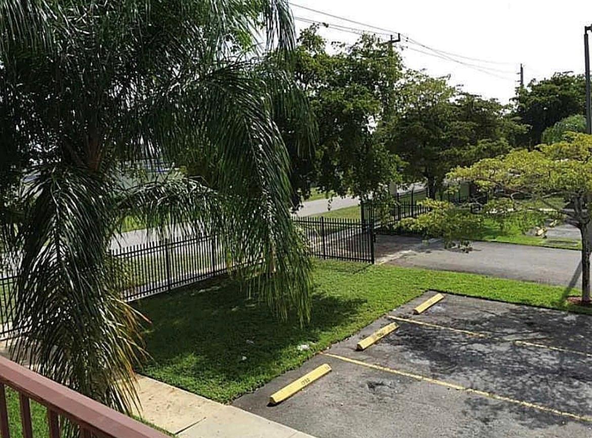 LE MIRAGE CONDO - Residential Lease