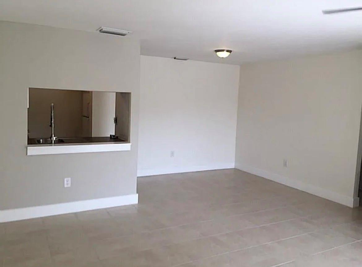 LE MIRAGE CONDO - Residential Lease