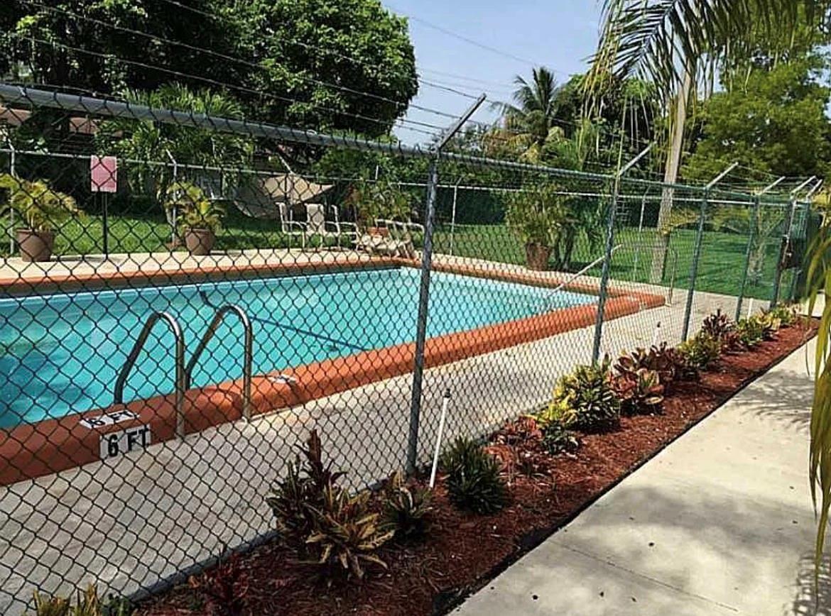 LE MIRAGE CONDO - Residential Lease