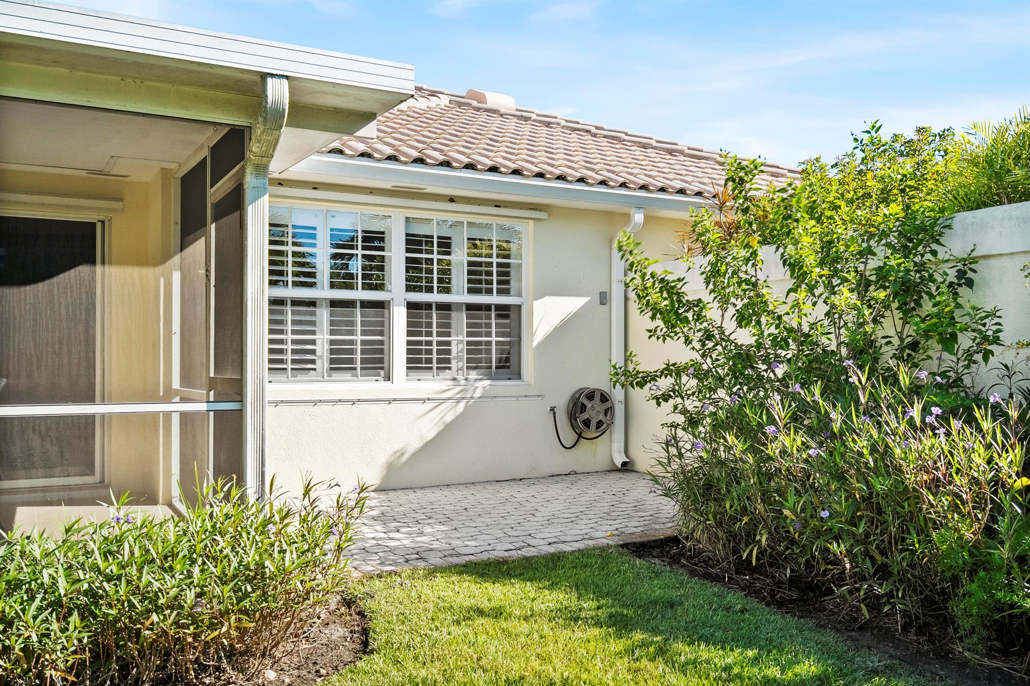 DOUBLE TREE - Residential