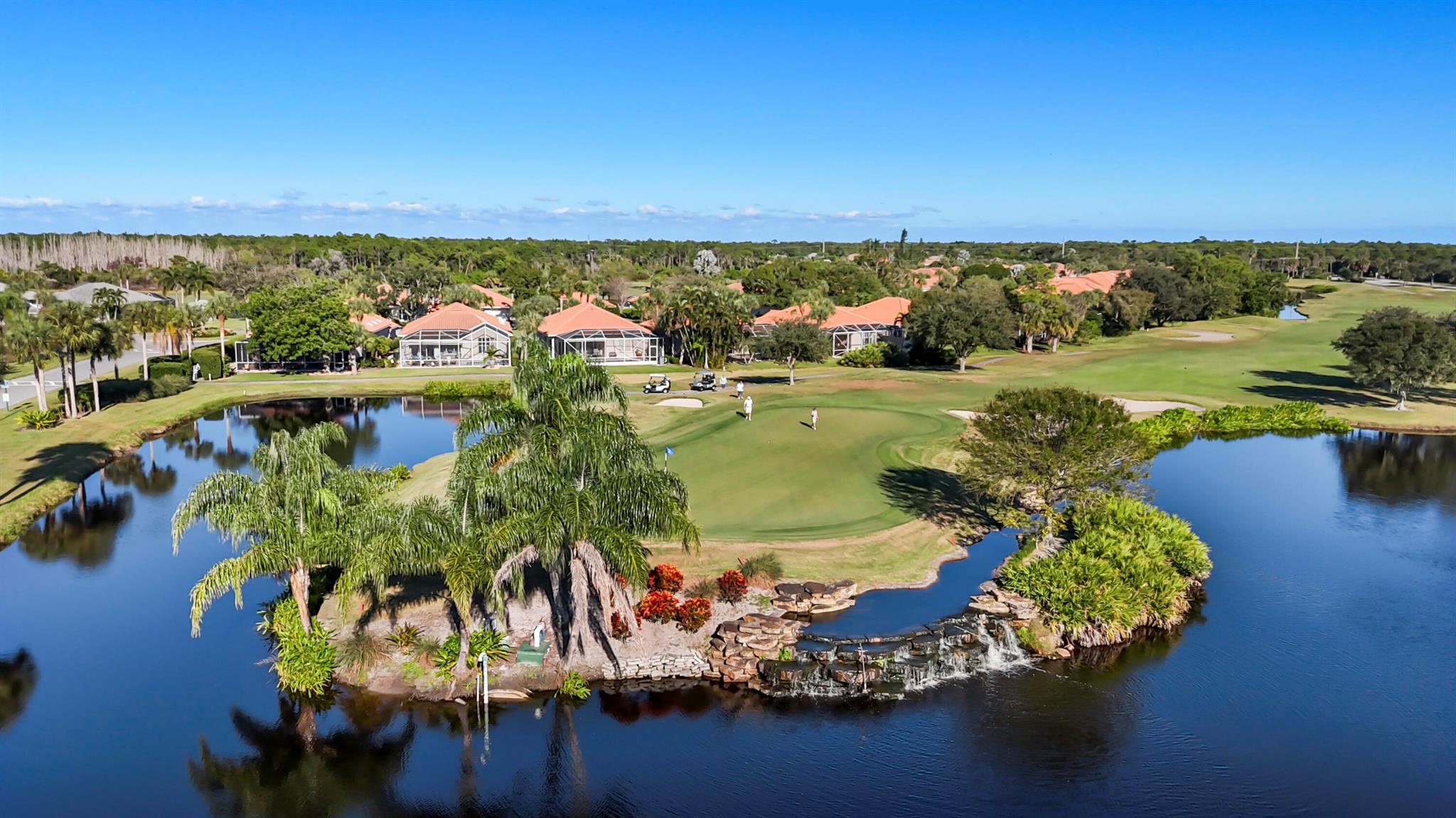 DOUBLE TREE - Residential