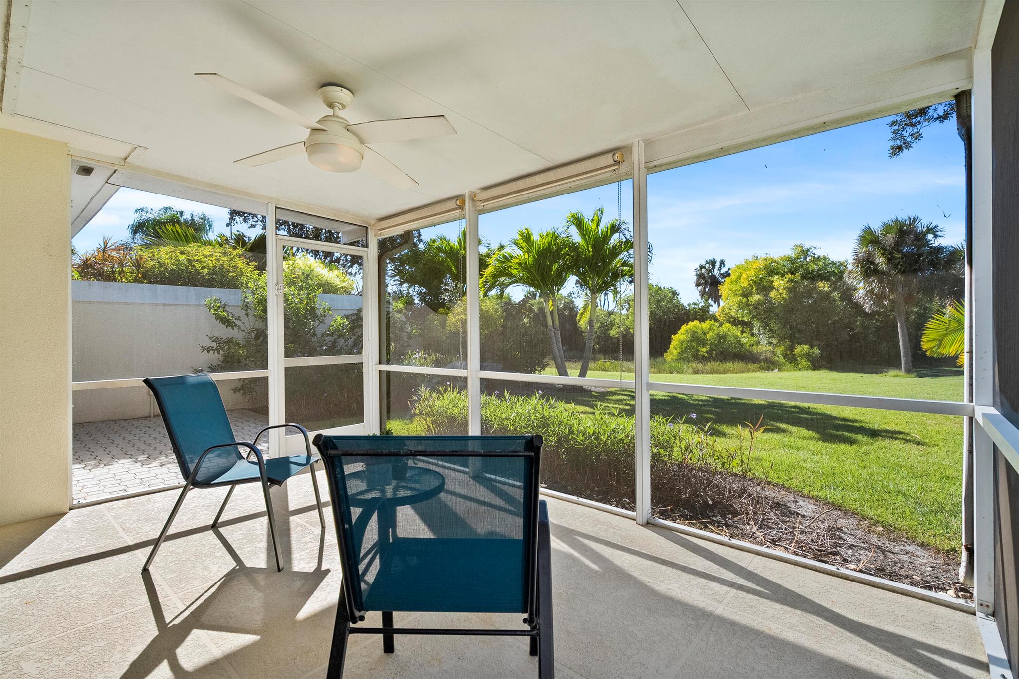 DOUBLE TREE - Residential