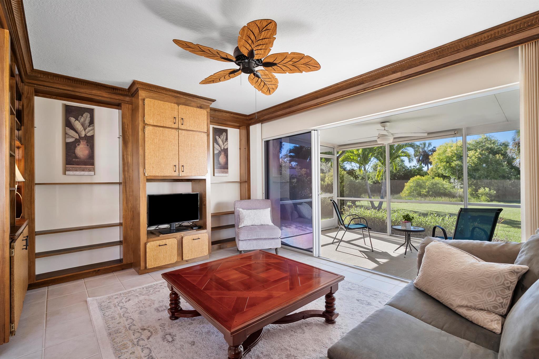 DOUBLE TREE - Residential