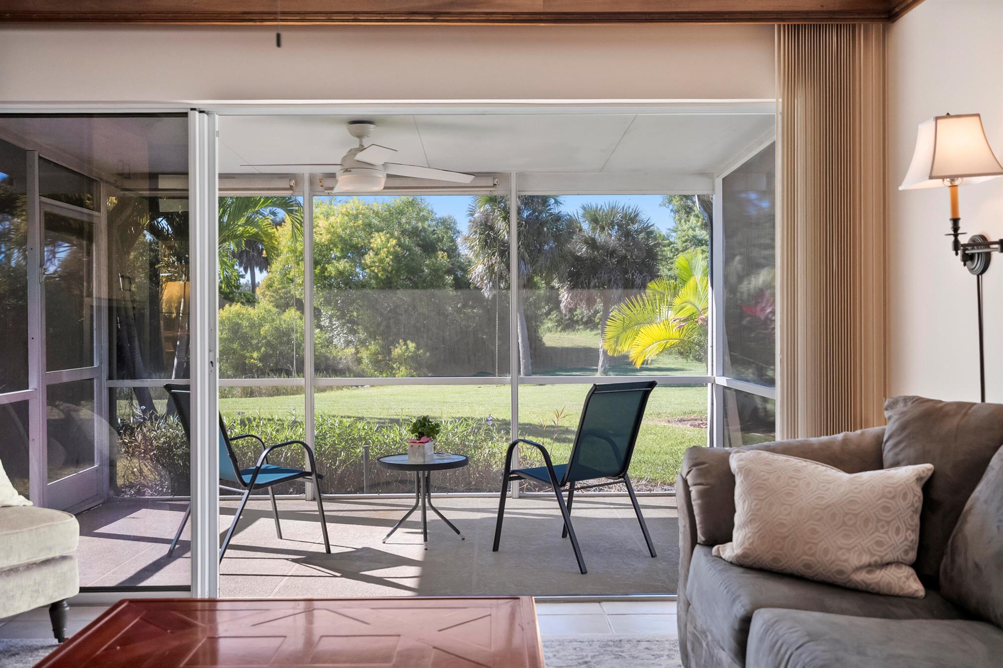 DOUBLE TREE - Residential