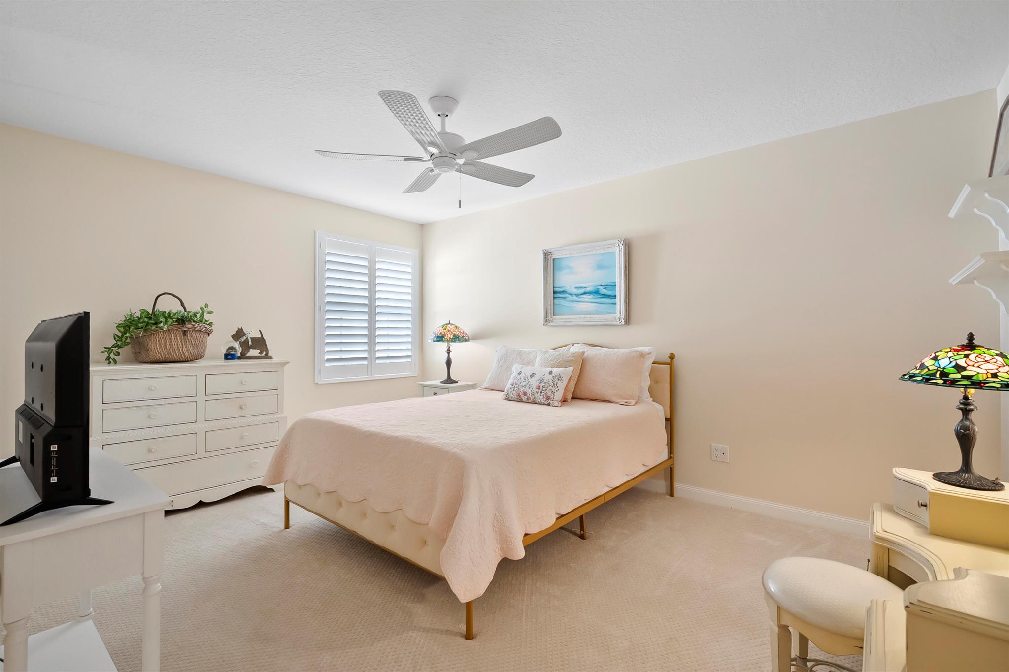 DOUBLE TREE - Residential