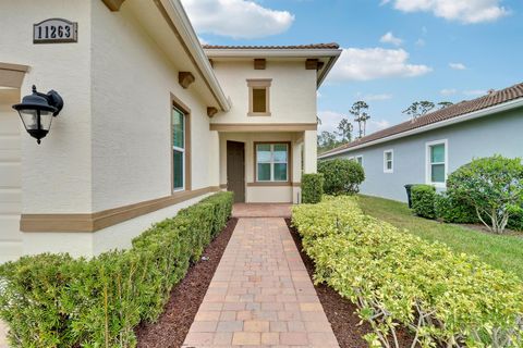 A home in Port St Lucie