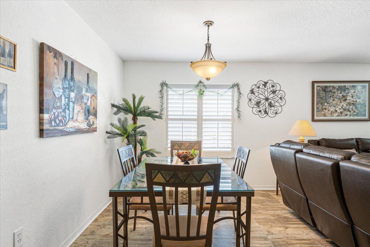 SPANISH LAKES ONE LEASEHO - Residential