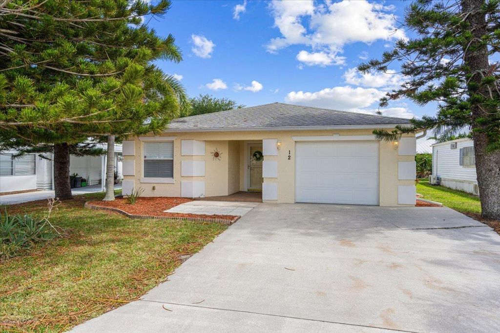 Photo of 12 Palo Alto Lane, Port Saint Lucie, FL 34952 (MLS # R11090458)