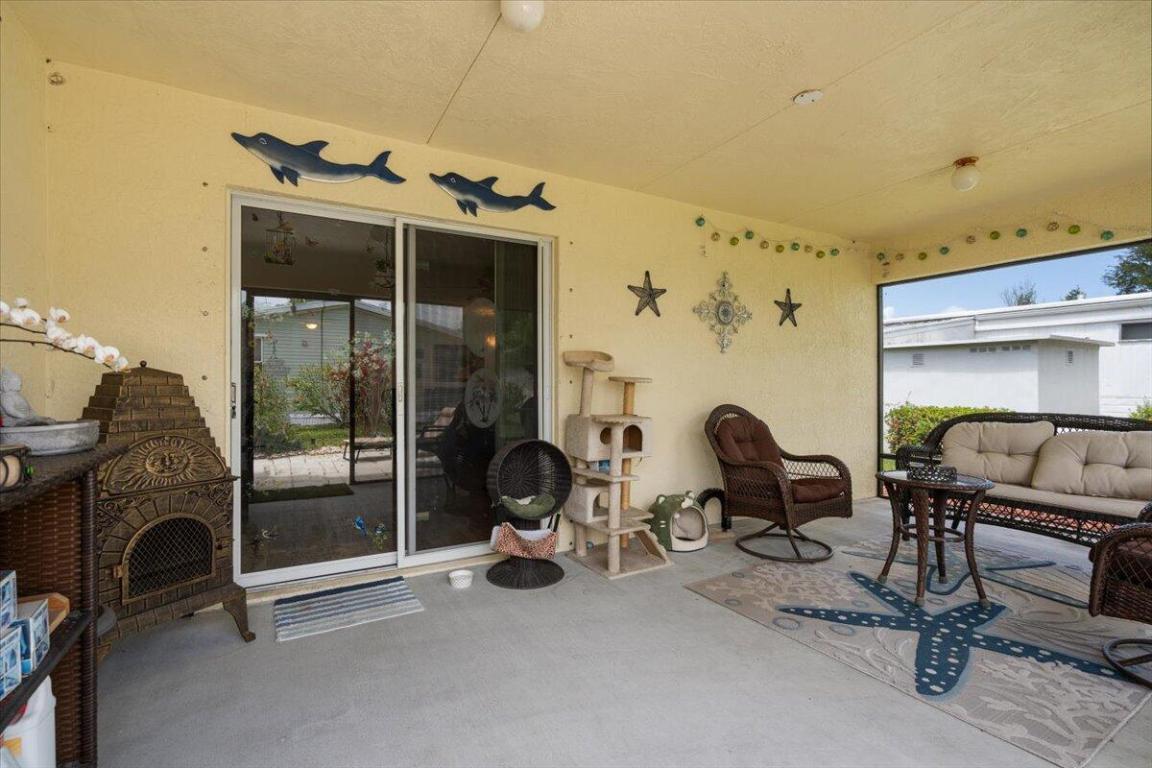 SPANISH LAKES ONE LEASEHOLD ESTATES - Residential