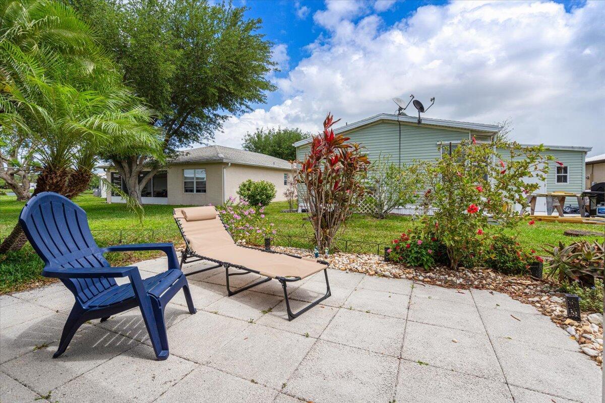 SPANISH LAKES ONE LEASEHO - Residential