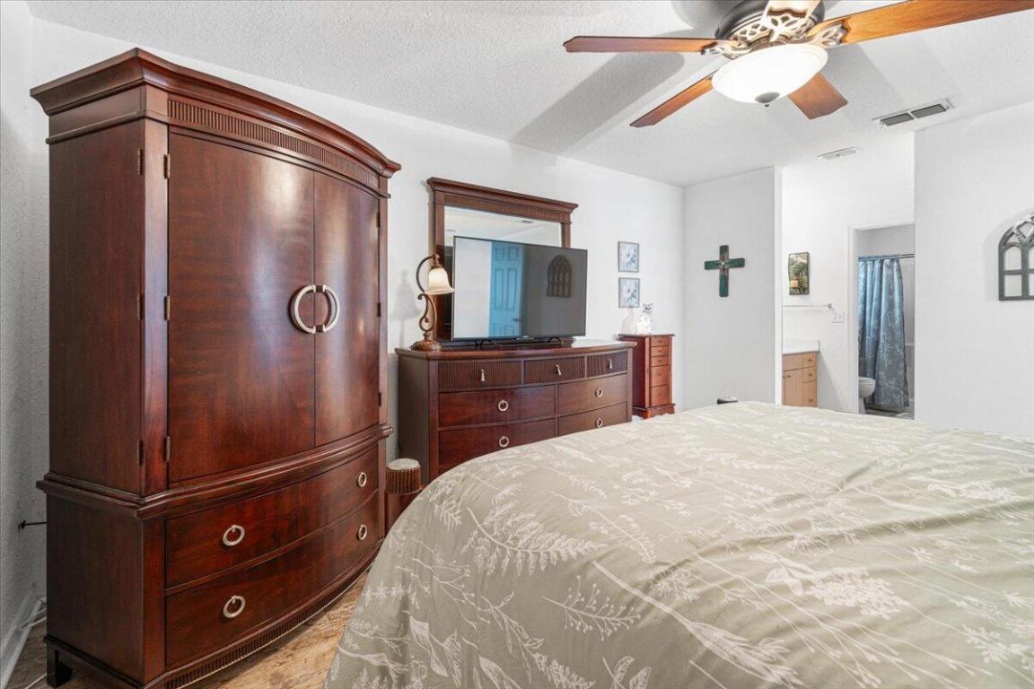 SPANISH LAKES ONE LEASEHOLD ESTATES - Residential