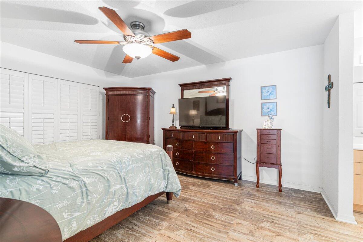 SPANISH LAKES ONE LEASEHO - Residential