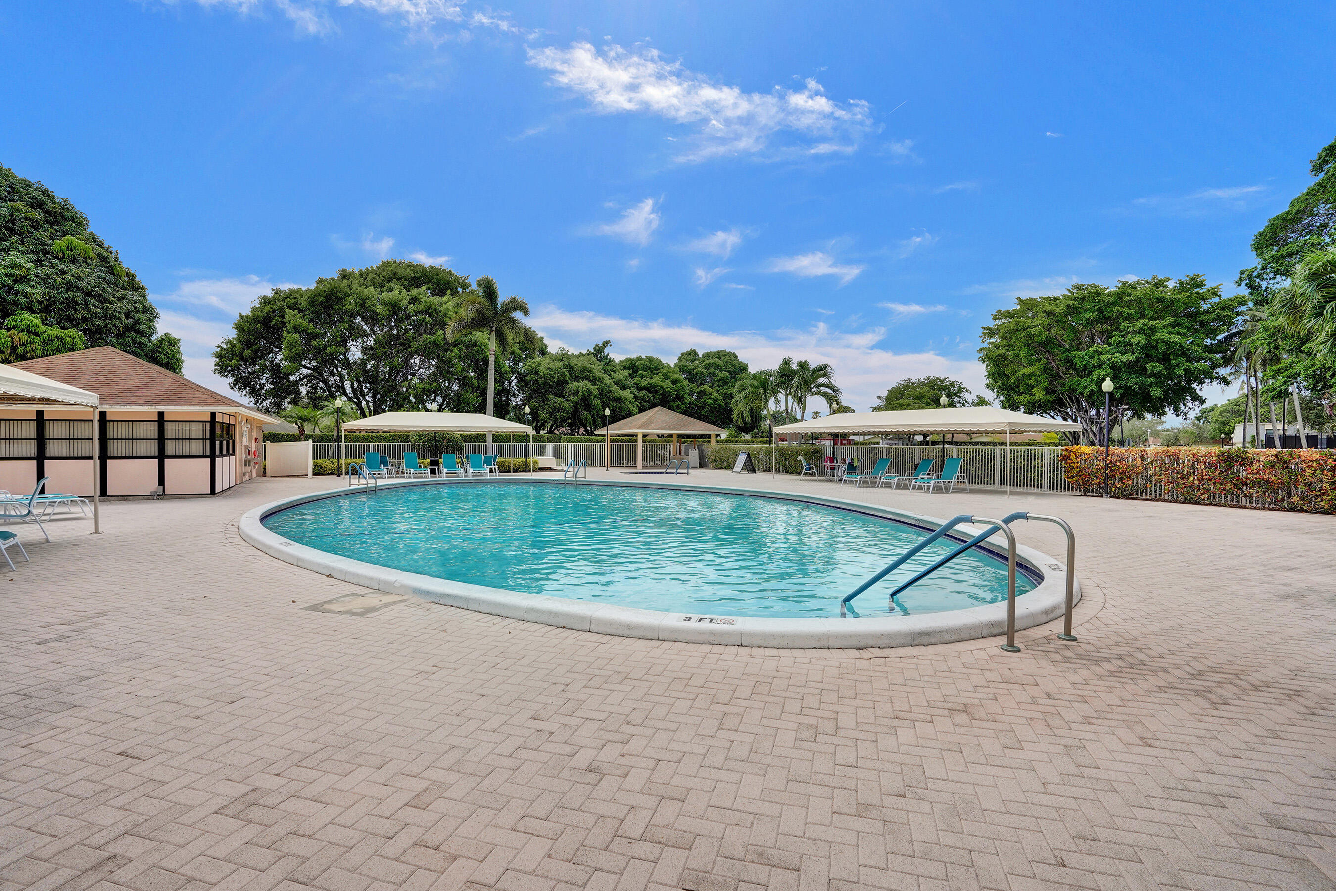 RAINBERRY BAY - Residential