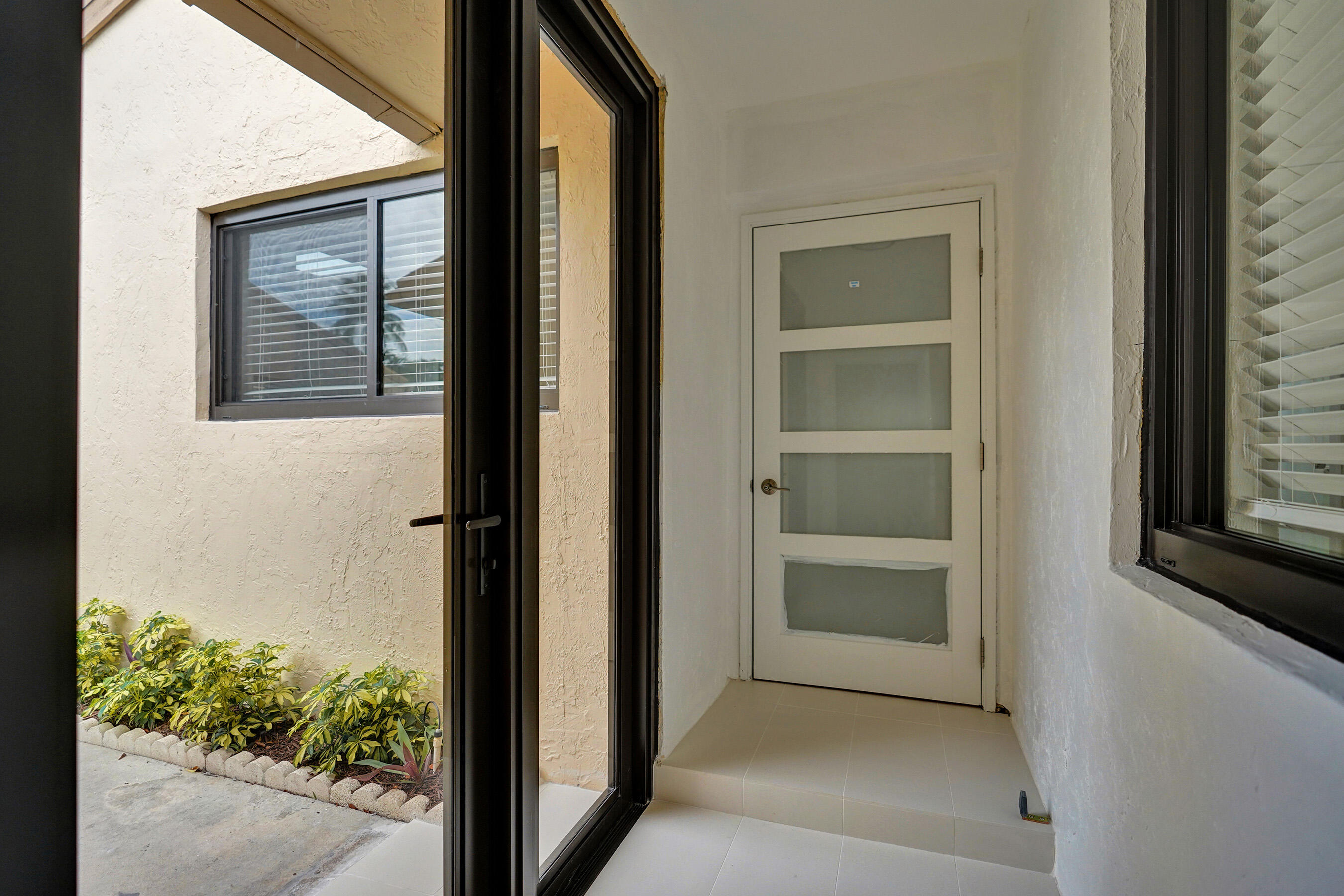 RAINBERRY BAY - Residential