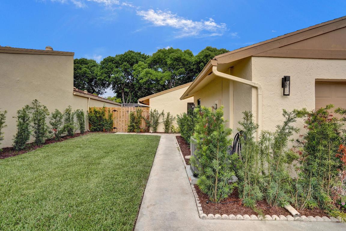 RAINBERRY BAY - Residential