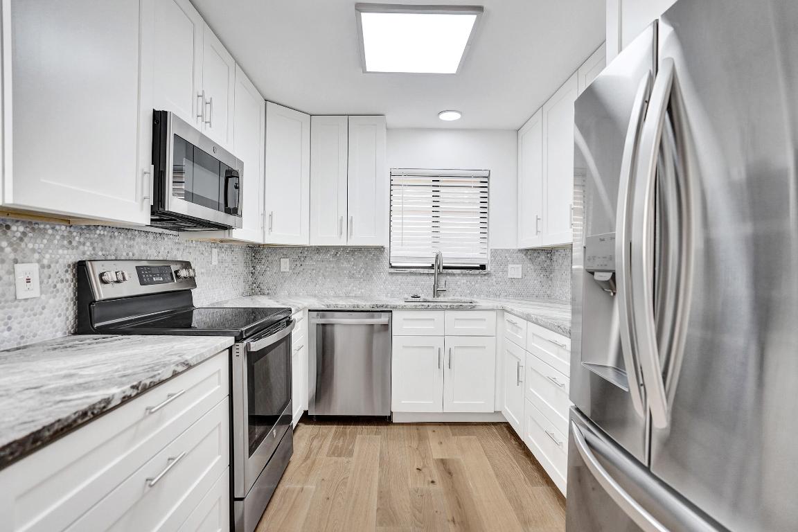 RAINBERRY BAY - Residential