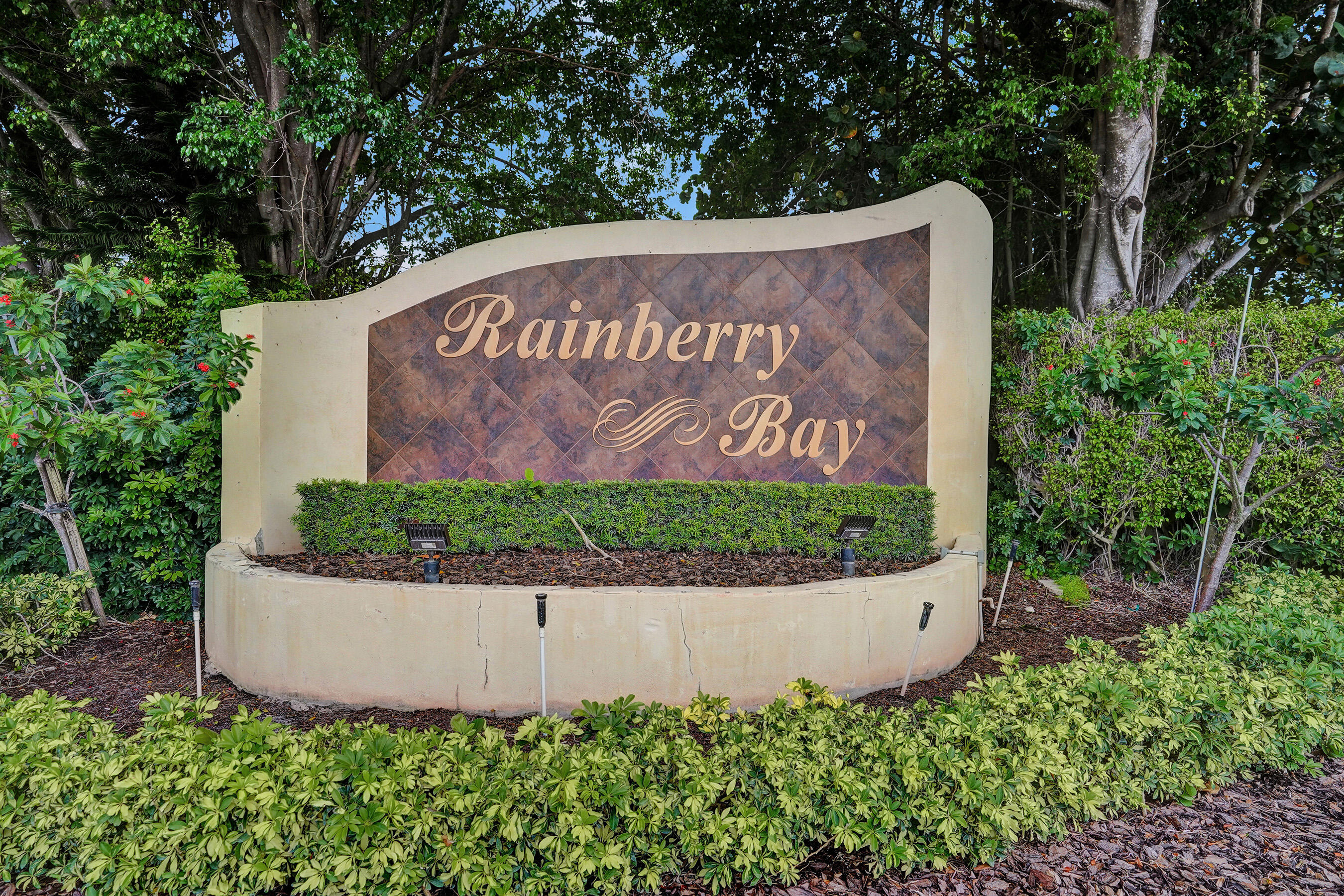 RAINBERRY BAY - Residential