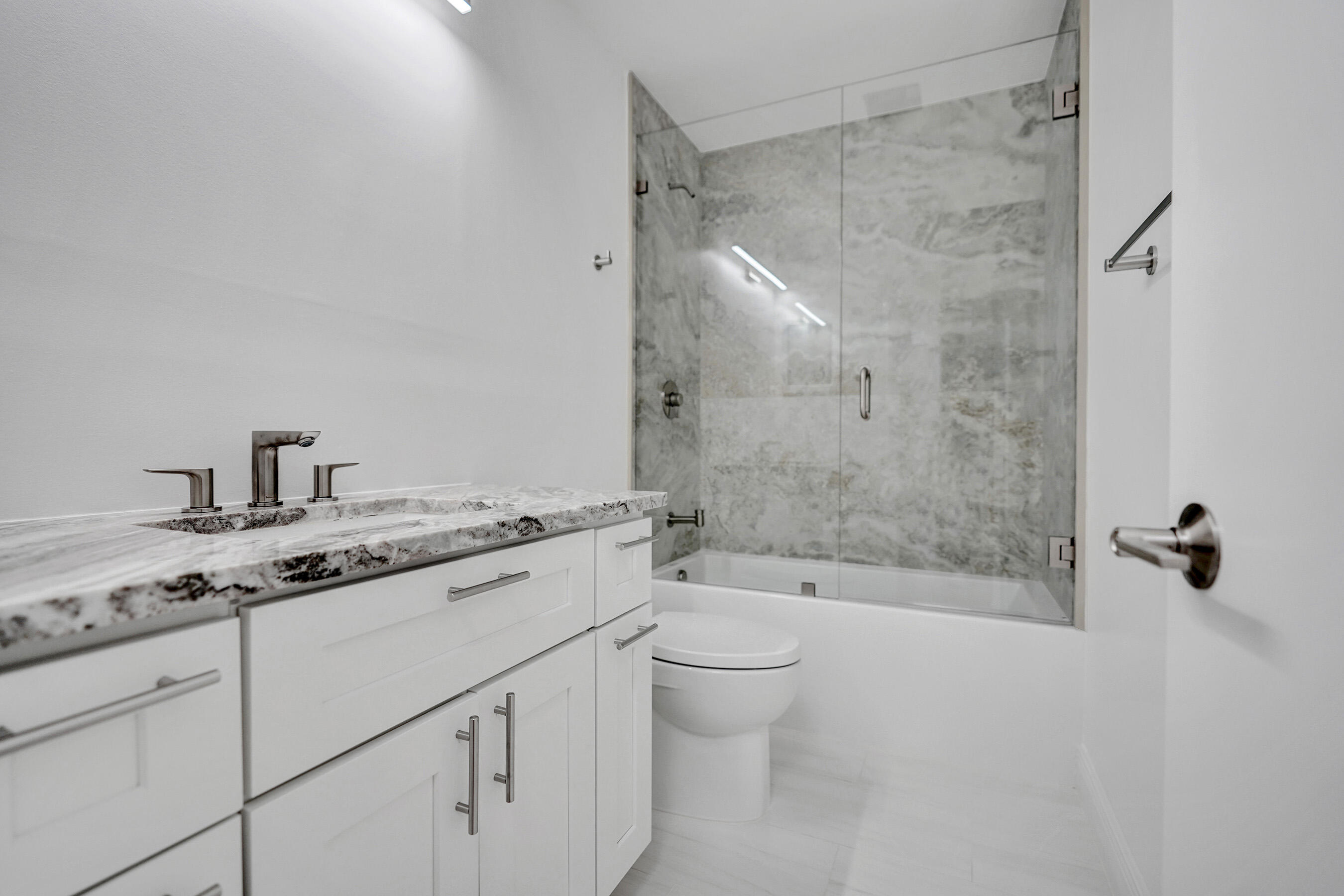 RAINBERRY BAY - Residential