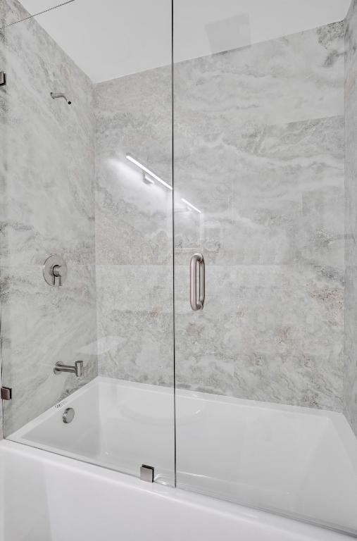 RAINBERRY BAY - Residential