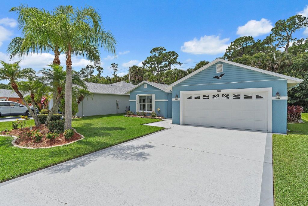 Photo of 6225 Alexandria Circle, Fort Pierce, FL 34982 (MLS # R11099407)