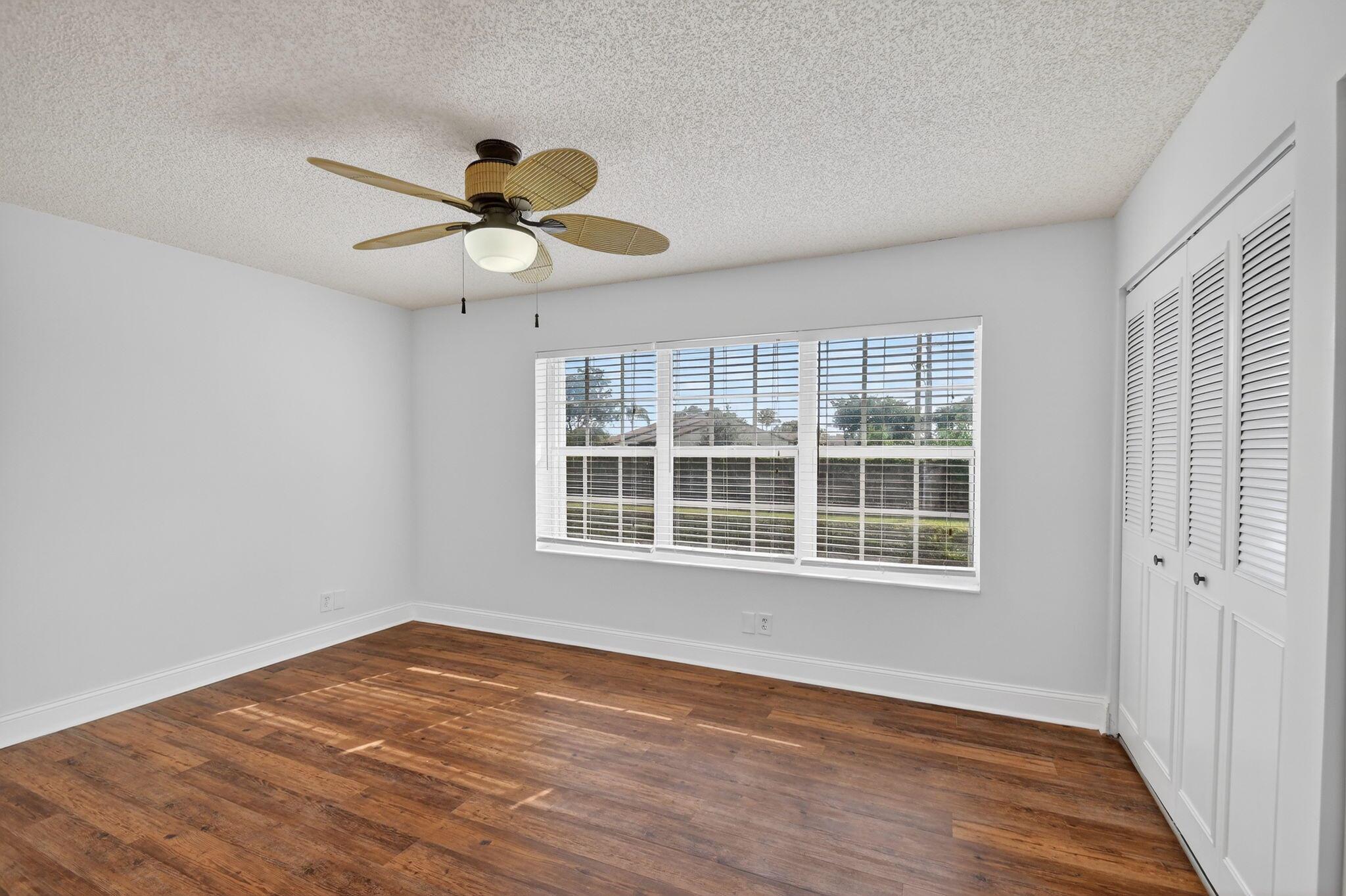 CHARTER CLUB OF PALM BEAC - Residential