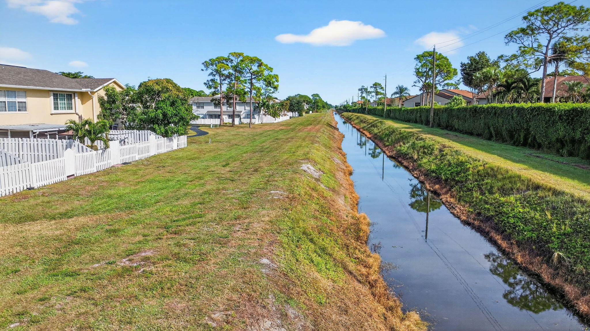 CHARTER CLUB OF PALM BEACH - Residential