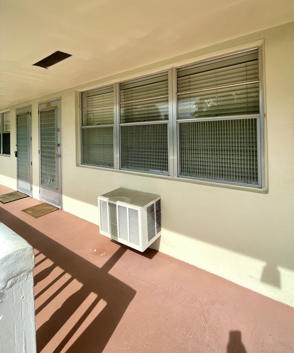 Photo of 201 Canterbury I, West Palm Beach, FL 33417 (MLS # B26004828)