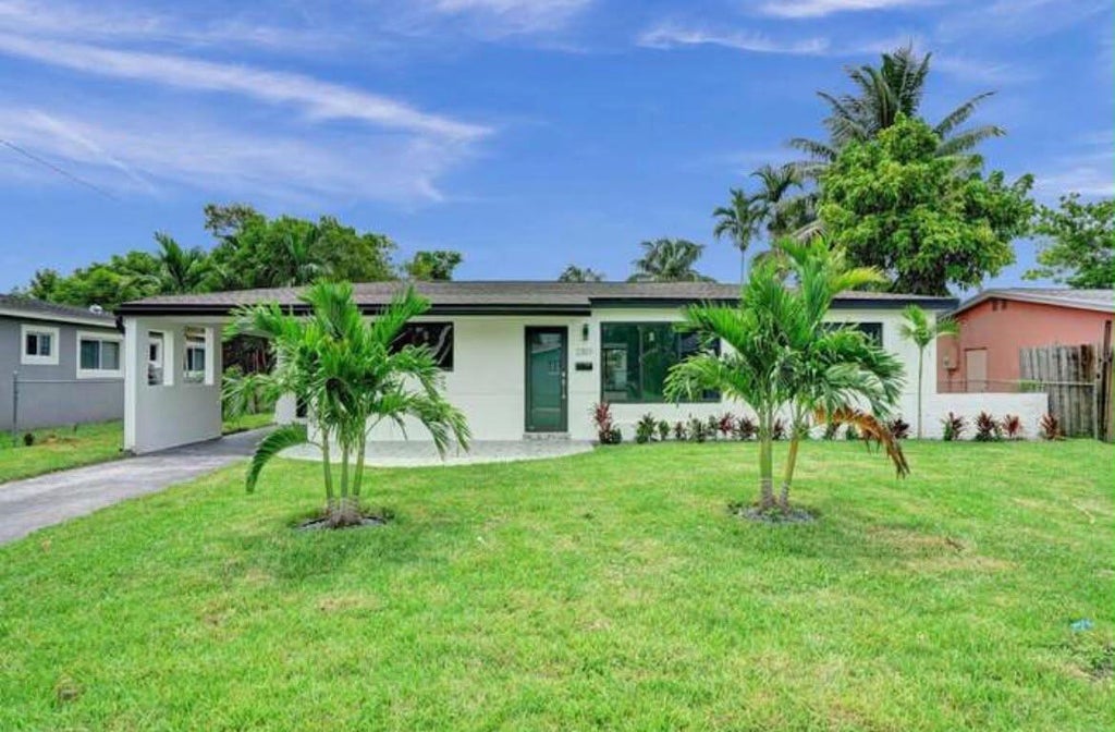 Photo of 2301 ALCAZAR DR, Miramar, FL 33023 (MLS # B26081014)