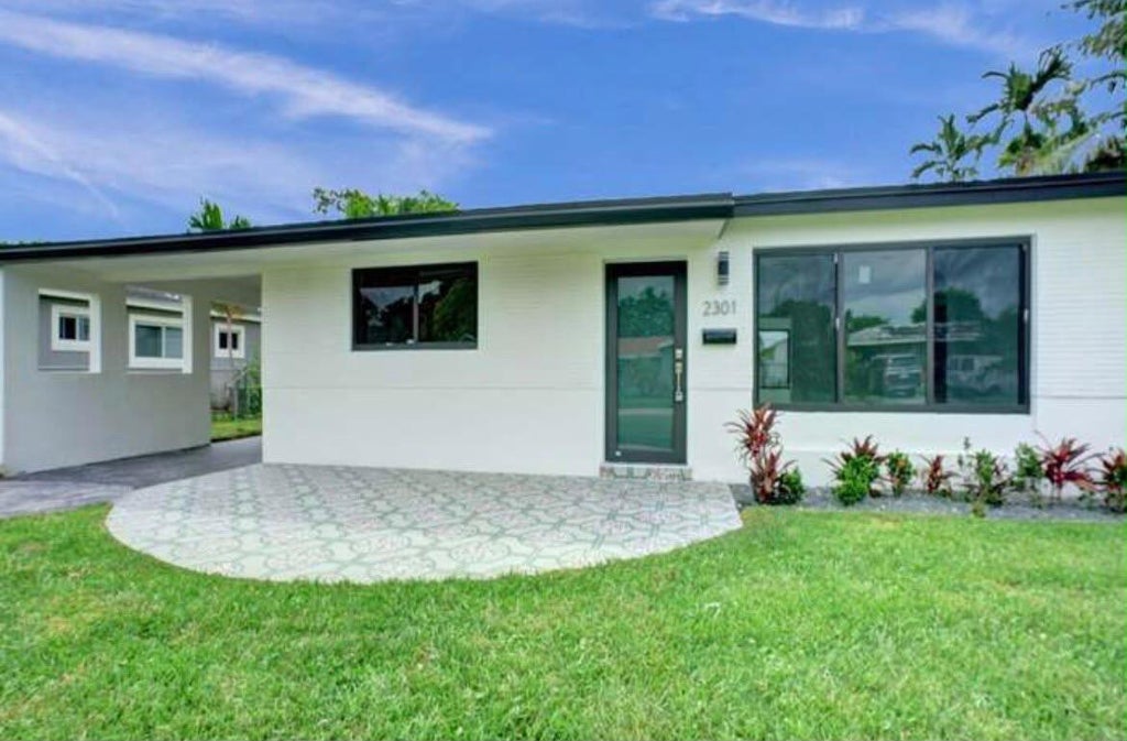 Photo of 2301 ALCAZAR DR, Miramar, FL 33023 (MLS # B26081014)