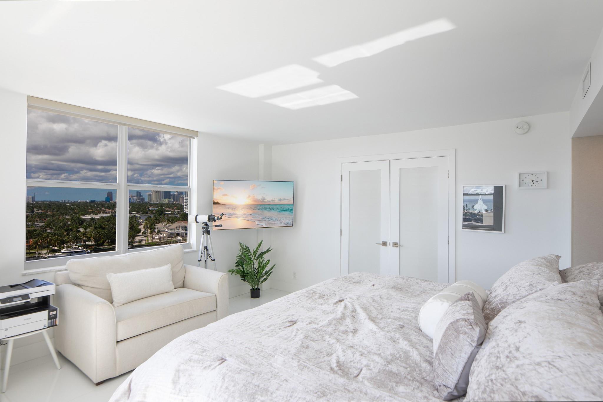 Venetian Condominium - Residential